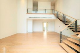 4 Bedroom Condo for sale in Magnolias Waterfront Residences, Khlong Ton Sai, Bangkok near BTS Charoen Nakhon