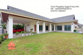 3 Bedroom House for sale in Nong Kae, Prachuap Khiri Khan