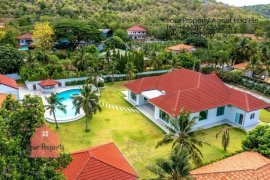 6 Bedroom Villa for Sale or Rent in Nong Kae, Prachuap Khiri Khan