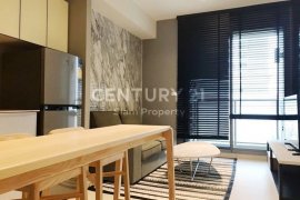 1 Bedroom Condo for rent in The Lofts Ekkamai, Phra Khanong Nuea, Bangkok near BTS Ekkamai