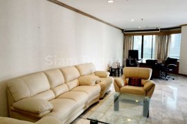 2 Bedroom Condo for sale in Moon Tower, Khlong Tan Nuea, Bangkok near BTS Thong Lo