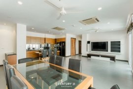 4 Bedroom Condo for rent in The Prime 11, Khlong Toei Nuea, Bangkok near BTS Nana