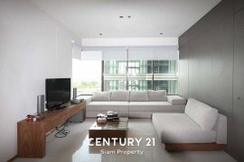 1 Bedroom Condo for sale in The Emporio Place, Khlong Tan, Bangkok near MRT Queen Sirikit National Convention Centre