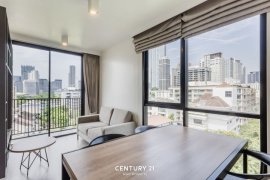2 Bedroom Condo for rent in Maestro 02 Ruamrudee, Lumpini, Bangkok near BTS Nana