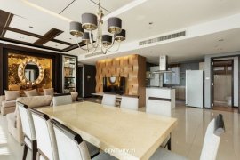 3 Bedroom Condo for rent in Fullerton Sukhumvit, Phra Khanong, Bangkok near BTS Ekkamai
