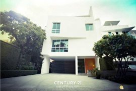 4 Bedroom House for rent in Chong Nonsi, Bangkok near MRT Khlong Toei