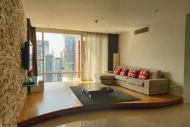 3 Bedroom Condo for sale in Fullerton Sukhumvit, Phra Khanong, Bangkok near BTS Ekkamai