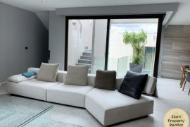 3 Bedroom House for rent in Baan Lux - Sathon, Chong Nonsi, Bangkok near MRT Khlong Toei