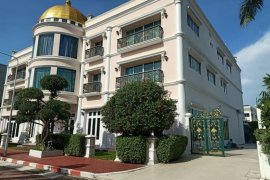 12 Bedroom House for rent in Lakeside Villa 2, Bang Kaeo, Samut Prakan