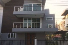 5 Bedroom Townhouse for Sale or Rent in Suan Luang, Bangkok