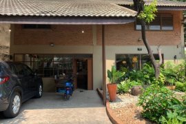 1 Bedroom House for rent in Phra Khanong Nuea, Bangkok near BTS Ekkamai