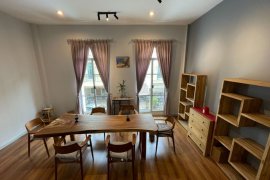 4 Bedroom Townhouse for rent in Bang Phong Pang, Bangkok