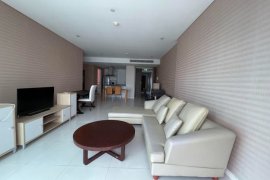 2 Bedroom Condo for rent in Fullerton, Phra Khanong, Bangkok near BTS Ekkamai