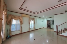 4 Bedroom Townhouse for rent in Baan Klang Muang Srinakarin, Nong Bon, Bangkok near MRT Si Udom