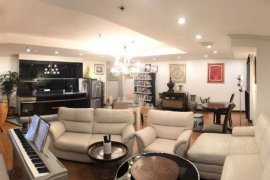 2 Bedroom Condo for sale in Icon III, Phra Khanong, Bangkok