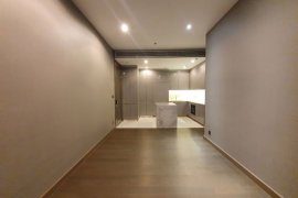 2 Bedroom Condo for rent in The Esse at Singha Complex, Khlong Toei Nuea, Bangkok near MRT Phetchaburi