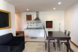 2 Bedroom Condo for Sale or Rent in Green Peace Mansion, Sam Sen Nai, Bangkok