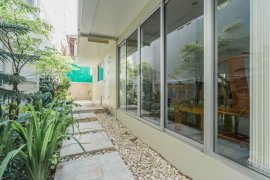 3 Bedroom House for rent in Khlong Tan, Bangkok near BTS Phrom Phong