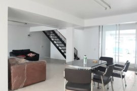 2 Bedroom Townhouse for rent in Bang Kapi, Bangkok near MRT Pradit Manutham