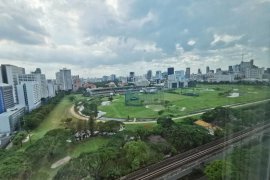 2 Bedroom Condo for rent in 185 Rajadamri, Lumpini, Bangkok near BTS Ratchadamri