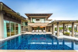 8 Bedroom Villa for Sale or Rent in Choeng Thale, Phuket