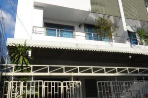 ขายทาวน์เฮ้าส์ 3 ห้องนอน ใน ช่องนนทรี, ยานนาวา ใกล้ MRT คลองเตย