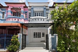 ขายทาวน์เฮ้าส์ 2 ห้องนอน ใน บางรักพัฒนา, บางบัวทอง